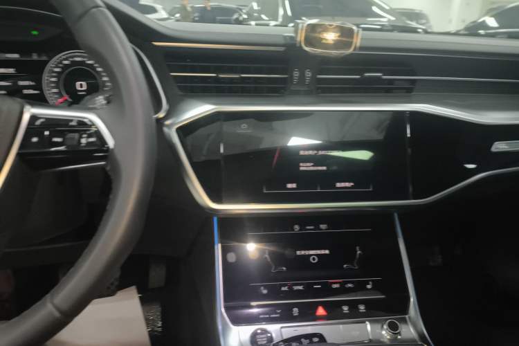 Used Audi A6L 2025 Revised 45 TFSI Prestige Dynamic Edition