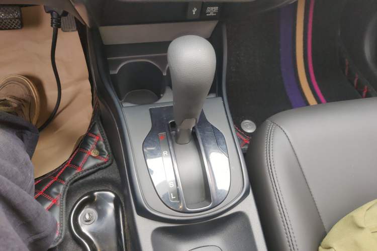 Used Honda City 2018 1.5L CVT Dynamic Edition Gear Lever