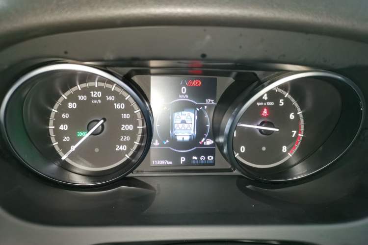 Used Land Rover Discovery Sport 2019 240 PS SE Version China VI Standard Instrument Cluster