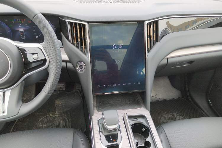 Used Hongqi HS7 PHEV 2025 Model 2.0T PHEV Two-Wheel Drive Qi Xiang Edition 6-Seater
