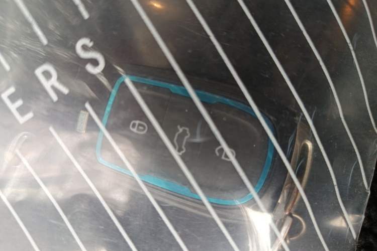 Used Soueast V6 Lingshi 2013 1.5L Manual Flagship Edition Vehicle Key