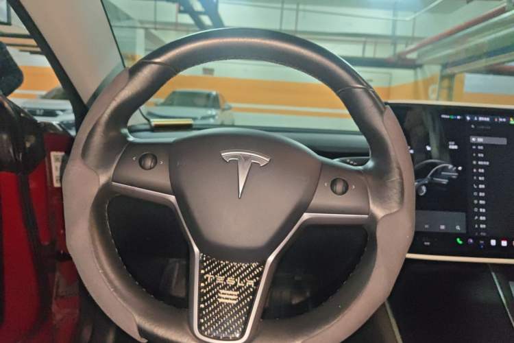 Used Tesla Model 3 2019 Long-Range All-Wheel-Drive Version
