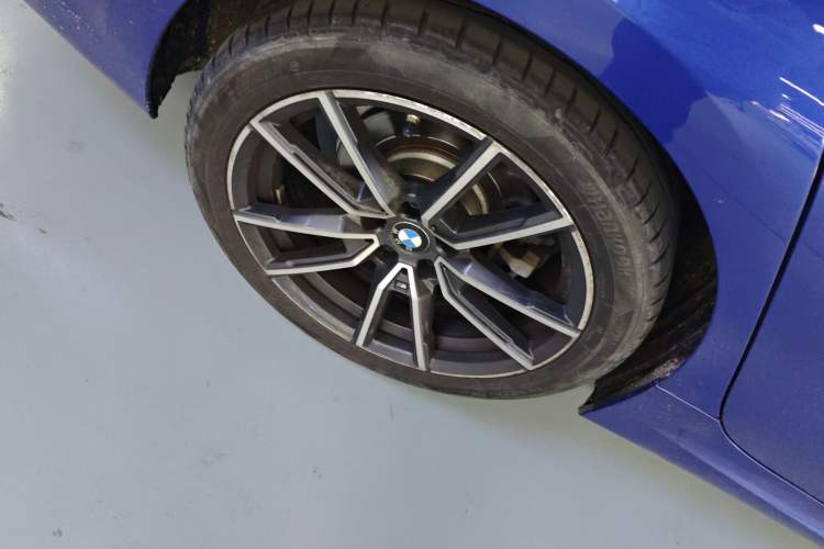 Used BMW 3 Series 2022 Updated 325Li M Sport Package Exterior 5