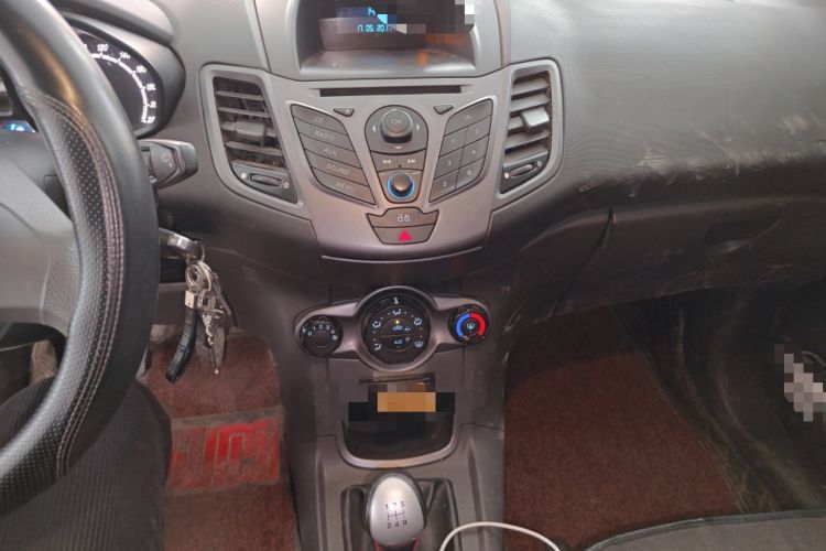 Used Ford Fiesta 2013 Sedan 1.5L Manual Fashion Edition
