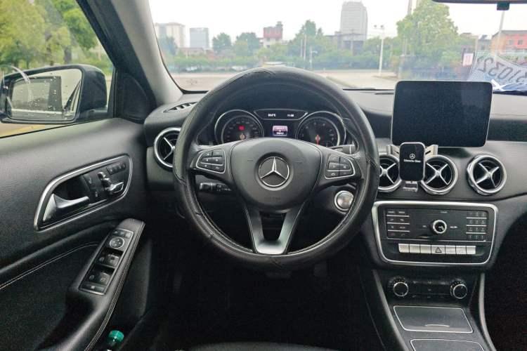 Used Mercedes-Benz GLA 2018 GLA 200 Fashion Model
