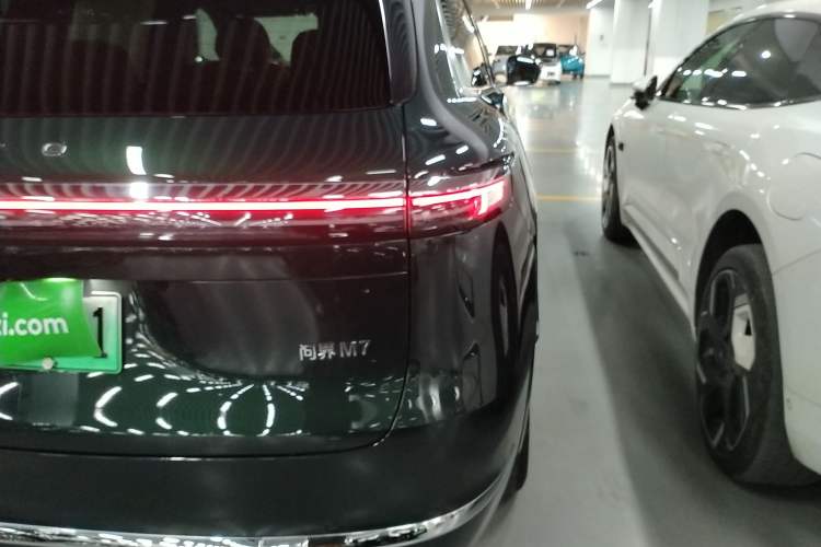 Used Hima AITO M7 2026 Model Range-Extending Ultra All-Wheel Drive 5-Seater Version Right Rear Taillight