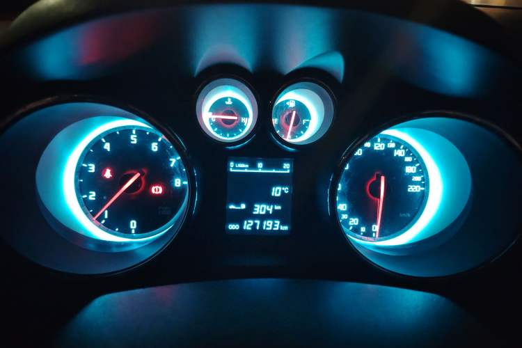 Used Changan CS35 2015 1.6L Manual Luxury Model China IV Standard
