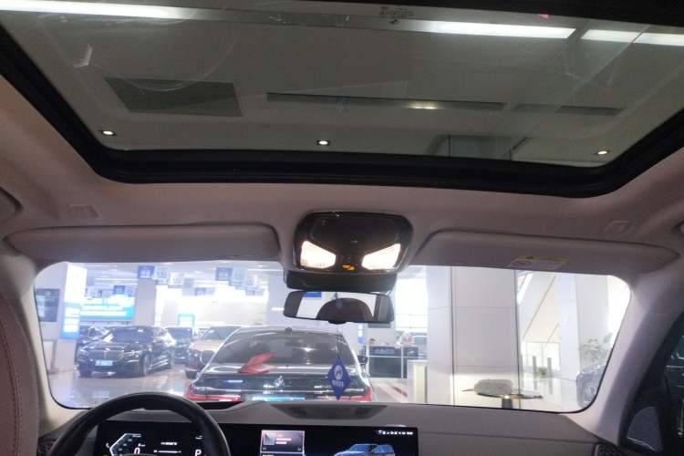 Used BMW X5 2023 xDrive 30Li Luxury M Sport Night Edition Package