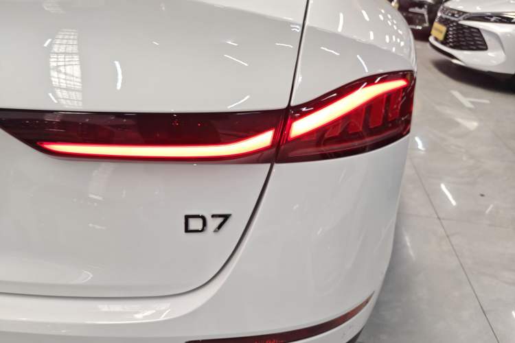 Used Roewe D7 2025 DMH 125km World Champion Edition Right Rear Taillight