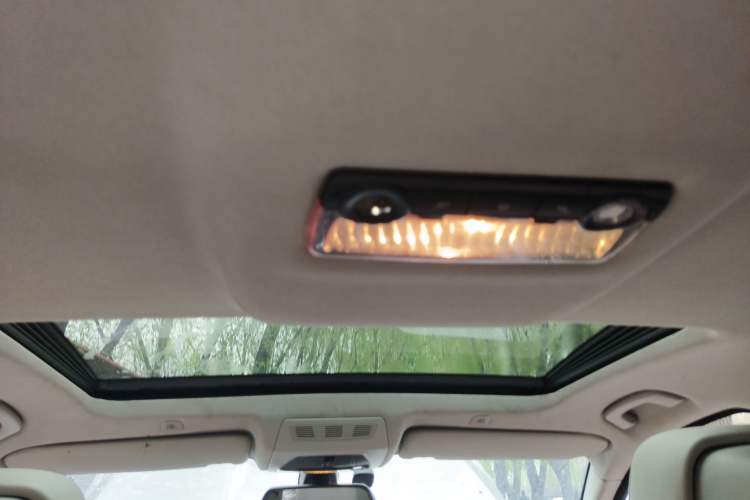 Used BMW 5 Series 2012 523Li Luxury Model