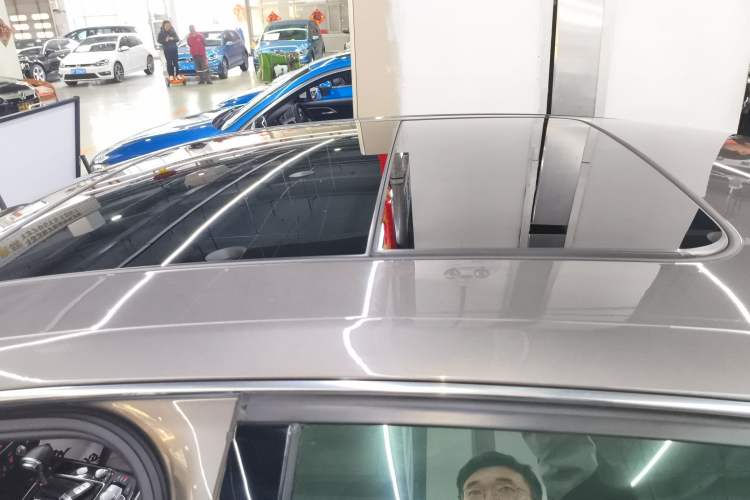 Used Audi A6L 2014 30 FSI Luxury Model Roof