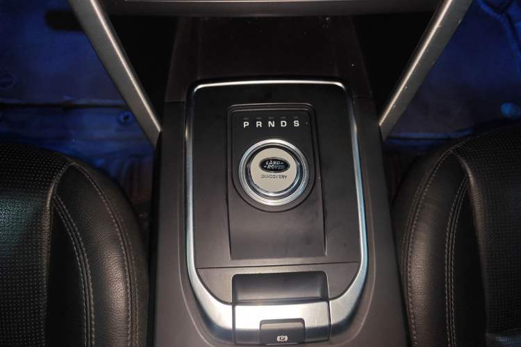 Used Land Rover Discovery Sport 2019 240 PS SE Version China VI Standard