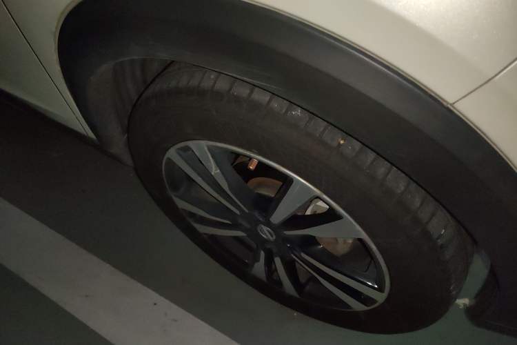 Used Nissan Kicks 2019 1.5L CVT Smart Connect Luxury Edition
