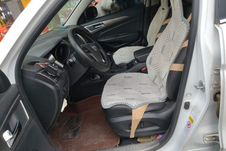Used CHANGAN CS75 2014 2.0L Manual Leading Model China V Standard