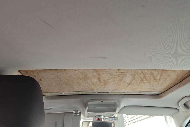 Used Volkswagen Sagitar 2012 1.8TSI Automatic Flagship Edition
