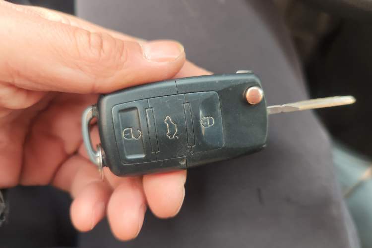 Used Volkswagen Santana 2013 1.6L Manual Fashion Edition Vehicle Key