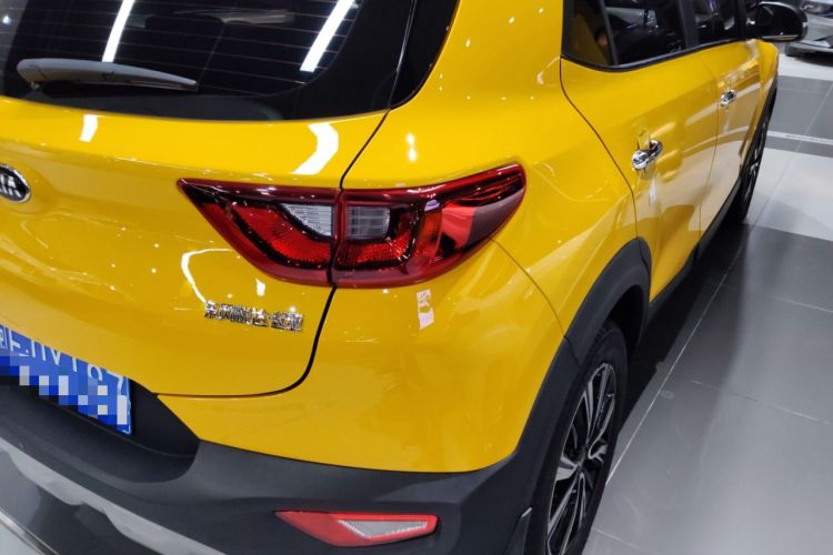 Used Kia kx1 Stonic 2021 1.4L CVT Fun & Sunroof Model
