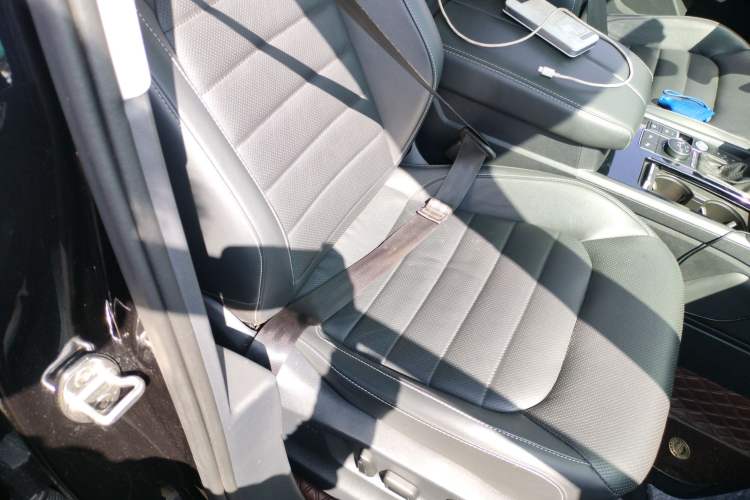 Used Volkswagen Teramont 2020 Revised Version 380TSI Four-Wheel Drive Luxury Edition Right Front Seat