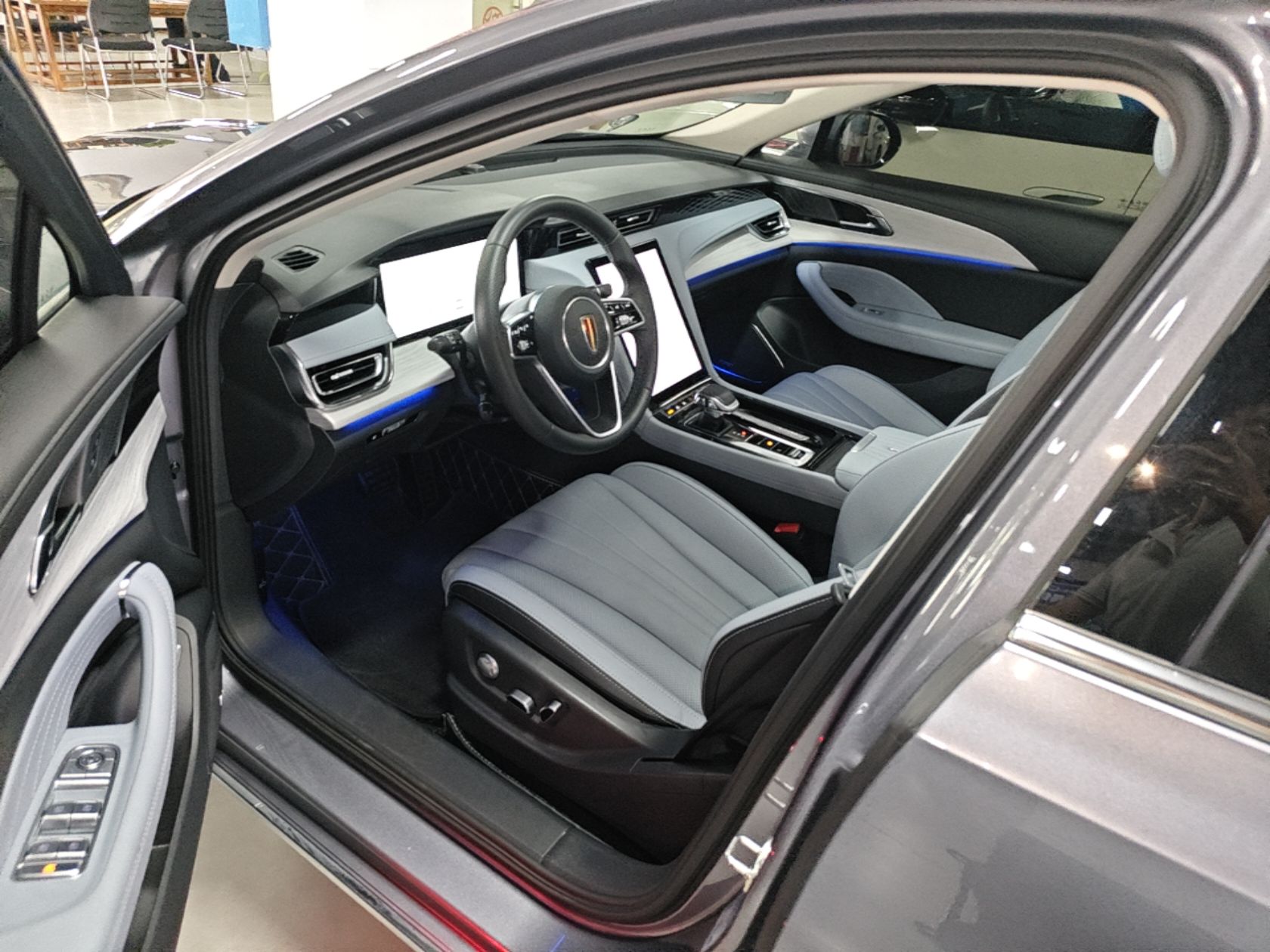Hongqi H5 PHEV 2025 170 Super Hybrid Version — снимка 18