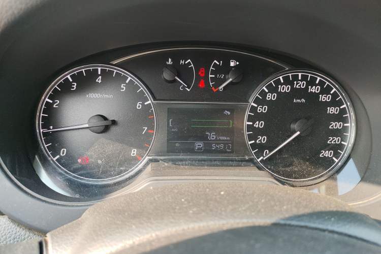 Used Nissan Tiida 2016 1.6L CVT Cool Dynamic Edition
