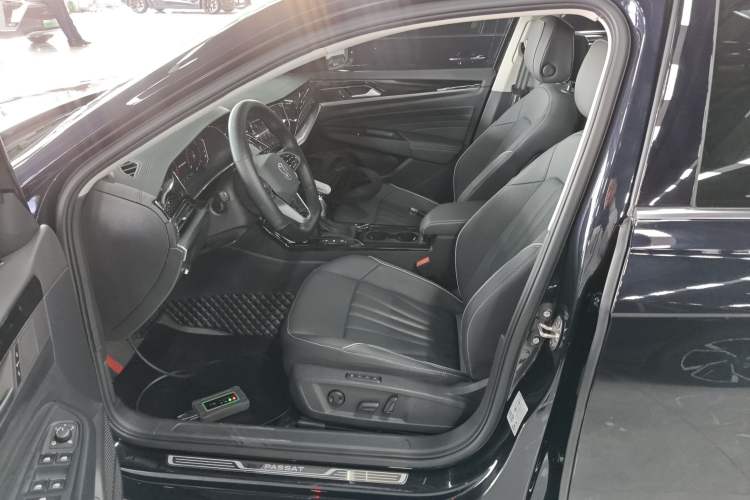 Used Volkswagen Passat 2024 330TSI Starry Elite Edition
