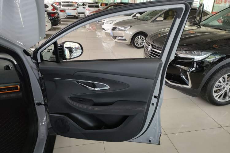 Used Changan UNI-T 2022 1.5T Prestige Version