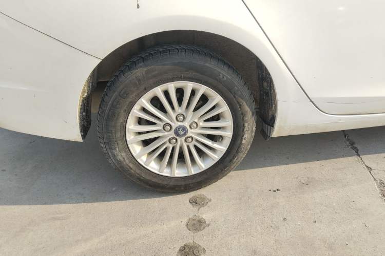 Used Ford Escort 2015 1.5L Manual Comfort Model