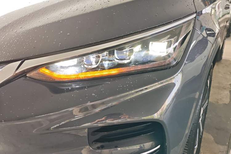 Used BYD Tang New Energy 2022 EV 730KM Luxury Model
