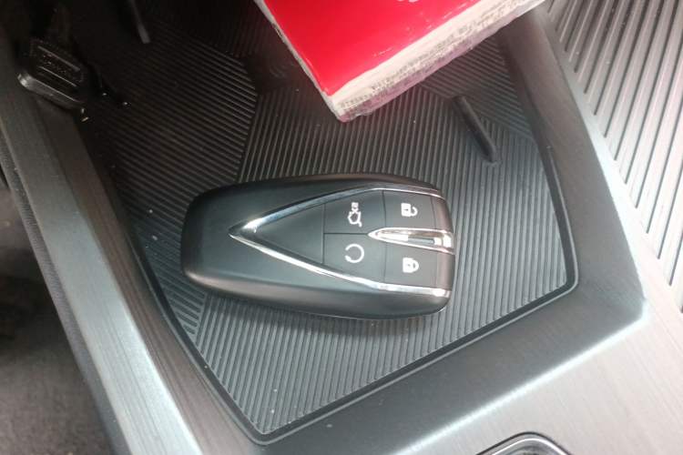 Used CHANGAN OSHAN Z6 New Energy 2023 ZhiDian iDD 150KM Flagship PLUS Vehicle Key