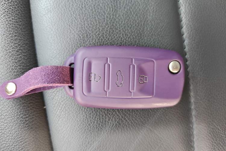 Used Volkswagen Lavida 2015 1.6L Automatic Comfort Edition Vehicle Key