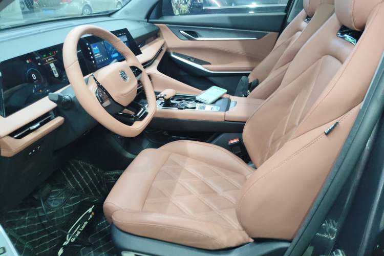 Used CHANGAN CS75 PLUS 2023 3rd Generation 1.5T Automatic Prestige Model
