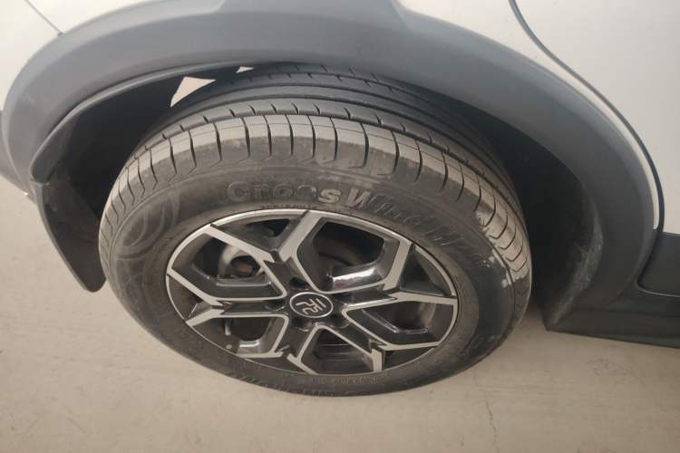 Used BYD Yuan Pro 2021 401 km Luxury Version Right Rear Wheel Hub