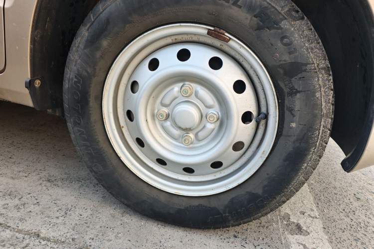 Used Wuling Hongguang V 2019 1.5L Base Version China VI LAR
