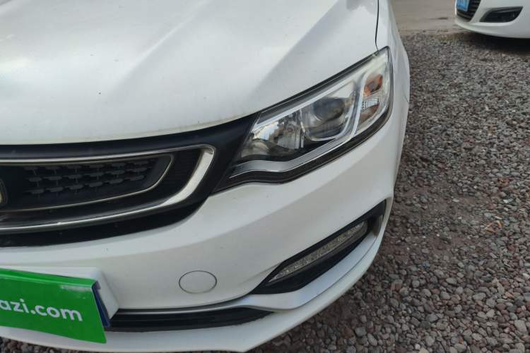 Used Geely Auto Vision 2019 Upgraded Model 1.5L CVT Luxury Version China VI Standard