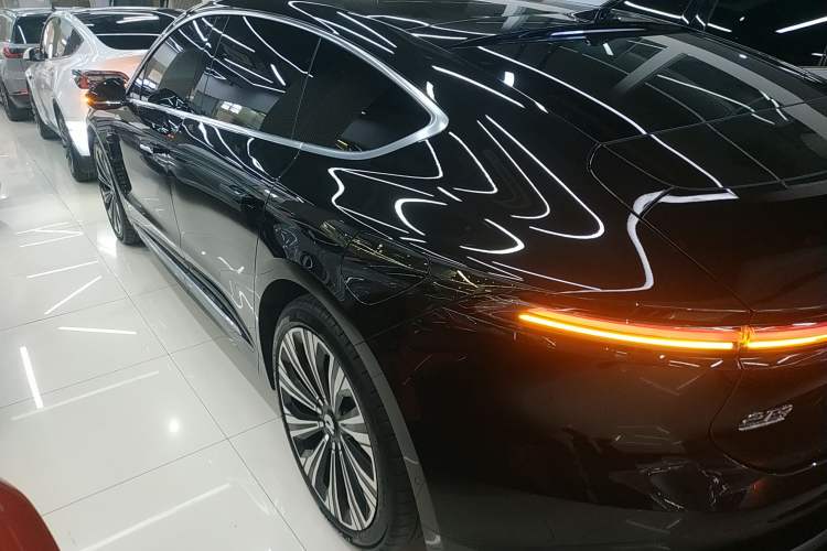 Used Nio ET9 2025 100kWh Signature Edition
