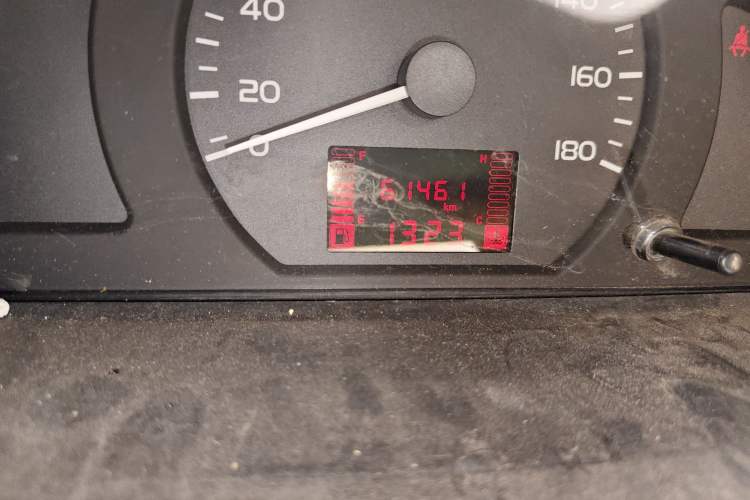 Used Wuling Rongguang 2014 1.5L S Base Version