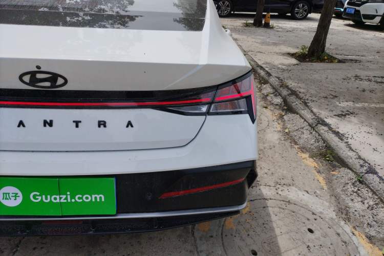 Used Hyundai Elantra 2023 1.5L CVT LUX Prestige Edition Exterior 3