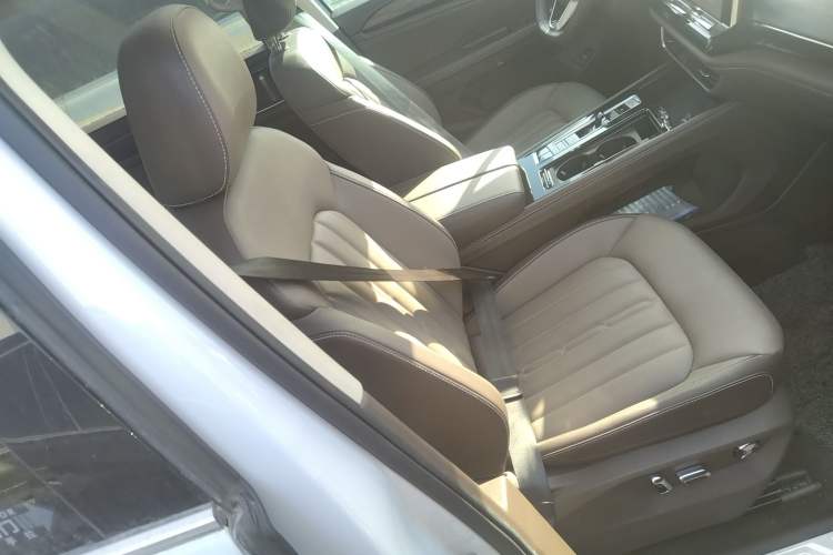 Used Volkswagen Viloran 2024 330TSI Luxury Edition
