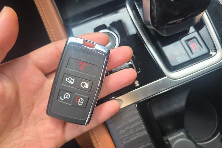 Used Jaguar XFL 2022 XFL 2.0T P250 Two-Wheel-Drive Elite Sport Edition