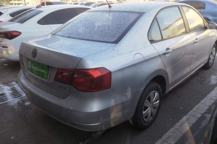 Used Volkswagen Jetta 2015 Zhuihui Edition 1.4L Manual Fashion Model