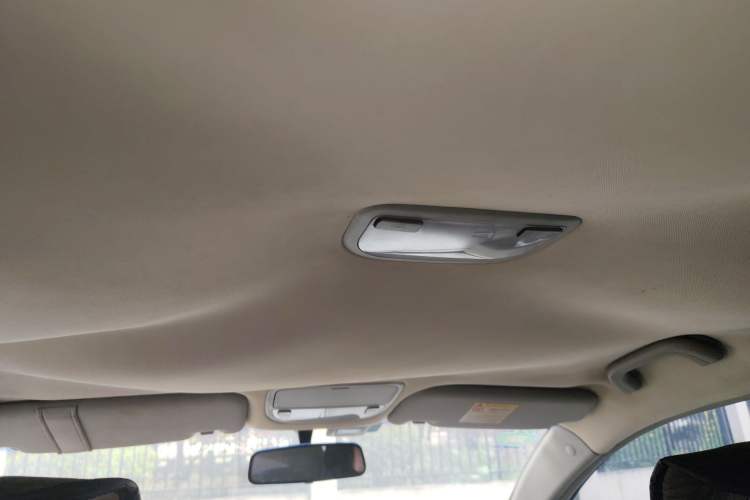 Used Geely Auto Classic Emgrand 2010 Hatchback 1.8L Manual Comfort Edition
