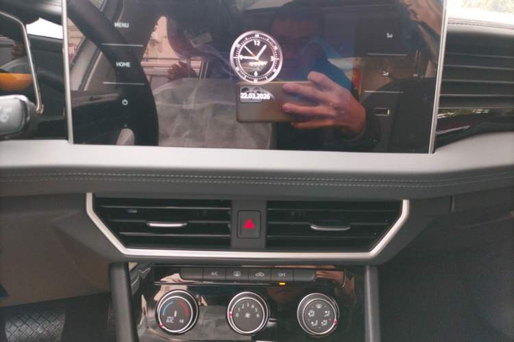 Used Volkswagen Sagitar 2025 Facelifted 300TSI DSG Flyover Edition