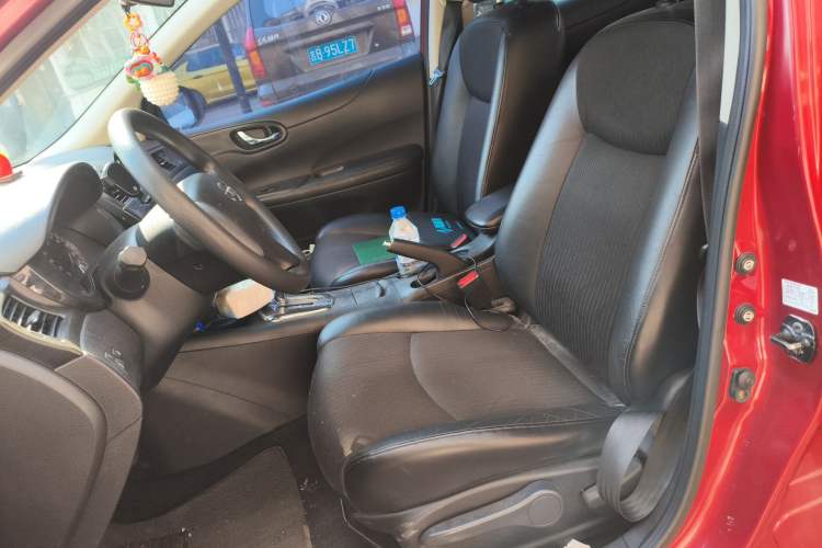 Used Nissan Tiida 2011 1.6L CVT Smart Version