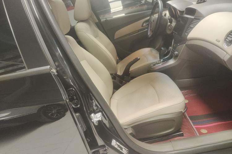 Used Chevrolet Cruze 2015 1.5L Classic SE AT
