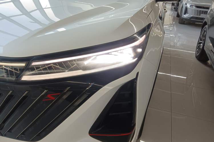 Used Changan CS75 PLUS 2022 Second-Generation 2.0T Automatic Prestige Model
