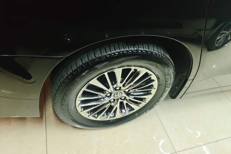 Used Toyota Alphard 2021 Dual-Engine 2.5L Luxury Edition Right Rear Wheel Hub