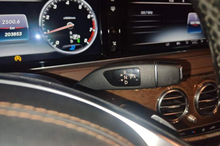 Used Mercedes-Benz S-Class 2014 S 320 L Business Model Gear Lever