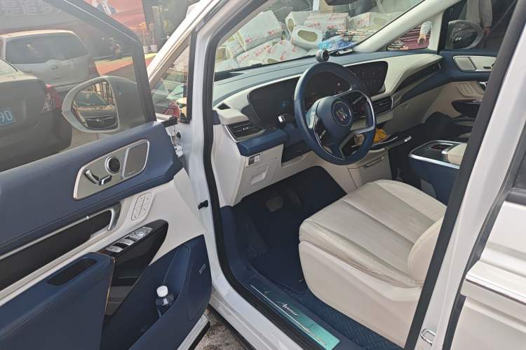 Used Buick Century 2023 2.0T Seven-Seater Yinshi Edition
