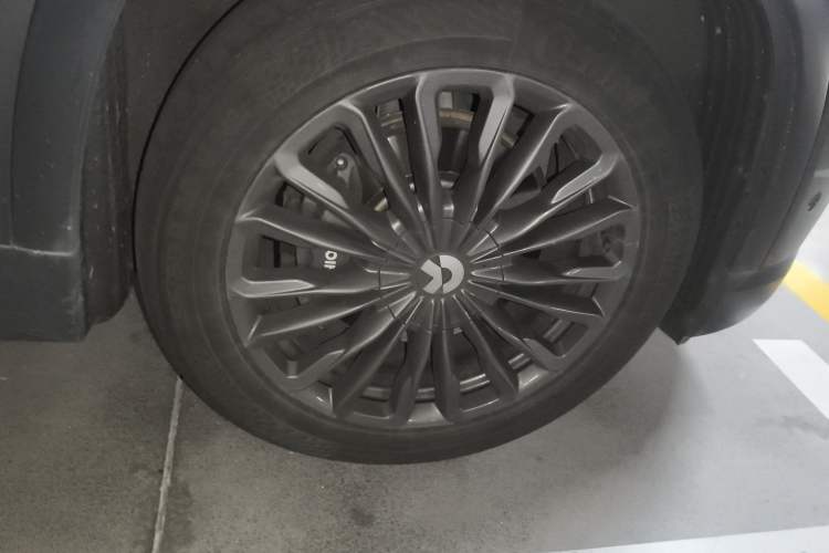 Used Nio ES8 2018 355 km Base Version 6-Seater Edition