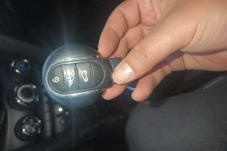 Used MINI MINI 2014 1.5T COOPER Fun
